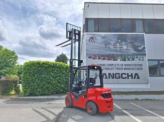 Carrello elevatore frontale a 4 ruote Hangcha XF35D-2