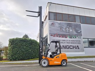Carrello elevatore frontale a 4 ruote Hangcha XE38i