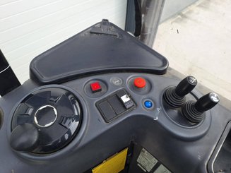 Stoccatori con pedana Caterpillar NSR20N