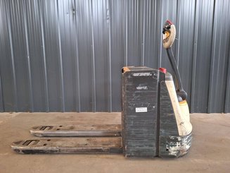 Transpallet guida in accompagnamento Crown WP3080