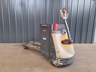 Transpallet guida in accompagnamento Crown WP3080