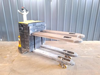 Transpallet guida in accompagnamento Caterpillar NPP20N2E