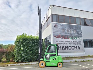 Carrello elevatore frontale a 4 ruote Hangcha XC30i