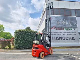Carrello elevatore frontale a 4 ruote Hangcha XF25G-2