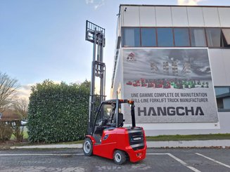 Carrello elevatore frontale a 4 ruote Hangcha AE30