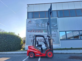 Carrello elevatore frontale a 4 ruote Hangcha XF30D-2