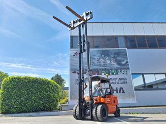 Carrello elevatore frontale a 4 ruote Nissan F04D40Q