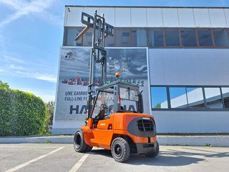 Carrello elevatore frontale a 4 ruote Nissan F04D40Q