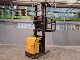 Carrelli commissionatori combinato Caterpillar NOH10N