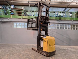 Carrelli commissionatori combinato Caterpillar NOH10N