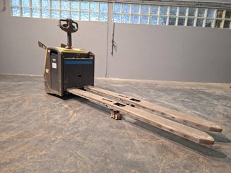 Transpallet con pedana Caterpillar NPV20N2 - 6