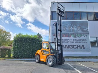 Carrelli elevatori fuoristrada Hangcha TT30i-4 (CPD30-XY2GC-RT4) 