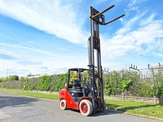 Carrello elevatore frontale a 4 ruote Hangcha XF35G
