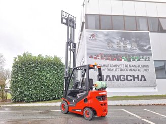 Carrello elevatore frontale a 4 ruote Hangcha XF18G-2