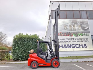 Carrello elevatore frontale a 4 ruote Hangcha XF35G-2