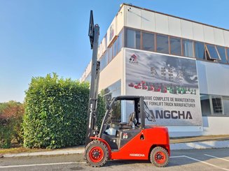 Carrello elevatore frontale a 4 ruote Hangcha XF50D
