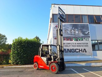 Carrello elevatore frontale a 4 ruote Hangcha XF50D