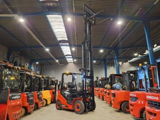 Carrello elevatore frontale a 4 ruote Hangcha XF25G-2