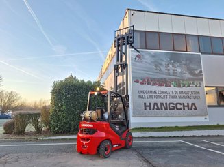 Carrello elevatore frontale a 4 ruote Hangcha XF25G-2