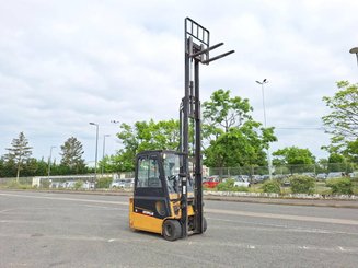 Carrello elevatore frontale a 3 ruote Caterpillar EP20KT - 3