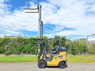 Carrello elevatore frontale a 4 ruote Caterpillar GP20CN - 4