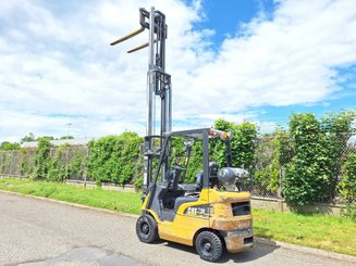 Carrello elevatore frontale a 4 ruote Caterpillar GP20CN - 6