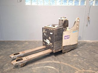 Transpallet con pedana Crown WT3040 2.00