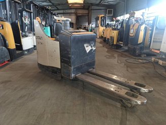 Transpallet con pedana Crown WT3040 2.00