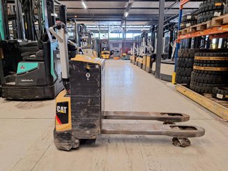 Transpallet guida in accompagnamento Caterpillar NPP20N2