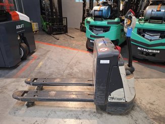 Transpallet guida in accompagnamento Crown WP3015-1.6