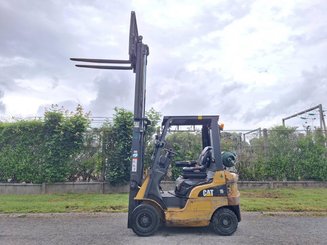 Carrello elevatore frontale a 4 ruote Caterpillar GP15NT - 4