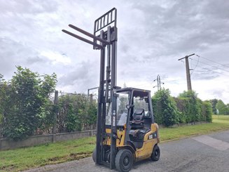 Carrello elevatore frontale a 4 ruote Caterpillar GP15NT - 2