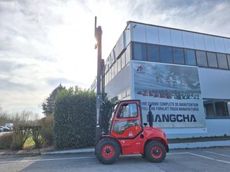 Carrelli elevatori fuoristrada Hangcha TT35-4
