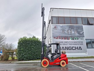 Carrello elevatore frontale a 4 ruote Hangcha XF35G-2