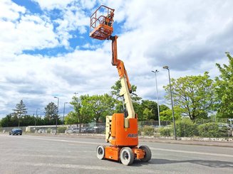 Piattaforma articolata JLG E300AJP