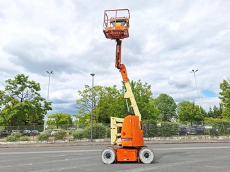 Piattaforma articolata JLG E300AJP - 13
