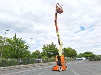 Piattaforma articolata JLG E300AJP - 18