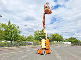 Piattaforma articolata JLG E300AJP - 12
