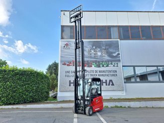 Carrello elevatore frontale a 3 ruote Hangcha A3W20