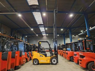 Carrello elevatore frontale a 4 ruote Hangcha XE25