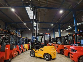 Carrello elevatore frontale a 4 ruote Hangcha XE25