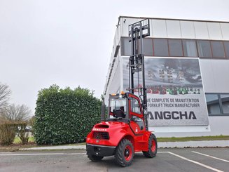 Carrelli elevatori fuoristrada Hangcha TT30-4