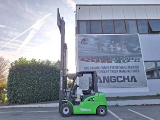 Carrello elevatore frontale a 4 ruote Hangcha XC35i
