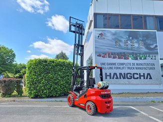 Carrello elevatore frontale a 4 ruote Hangcha XF35G-2
