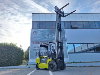 Carrello elevatore frontale a 4 ruote Clark GEX40