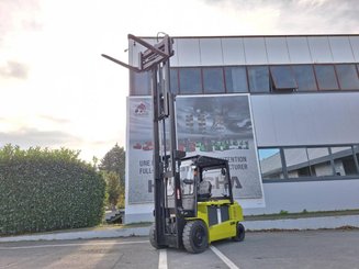 Carrello elevatore frontale a 4 ruote Clark GEX40 - 6