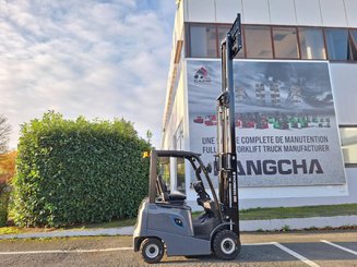 Carrello elevatore frontale a 4 ruote Hangcha AE15 - 9