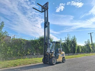 Carrello elevatore frontale a 4 ruote Caterpillar GP30NTD - 5