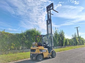 Carrello elevatore frontale a 4 ruote Caterpillar GP30NTD - 10