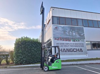 Carrello elevatore frontale a 3 ruote Hangcha XC3-18i (CPDS18-XCC2G-SI)